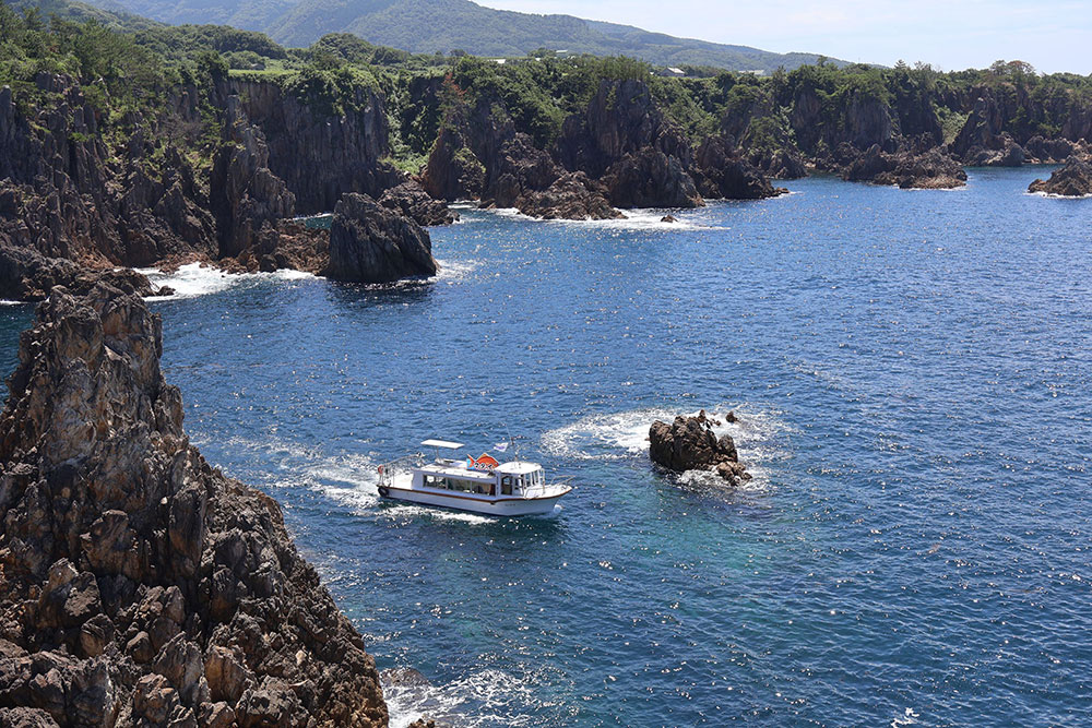 日本海に浮かぶ絶景と朱鷺のいる離島へ！！佐渡島 3日間 サムネイル画像