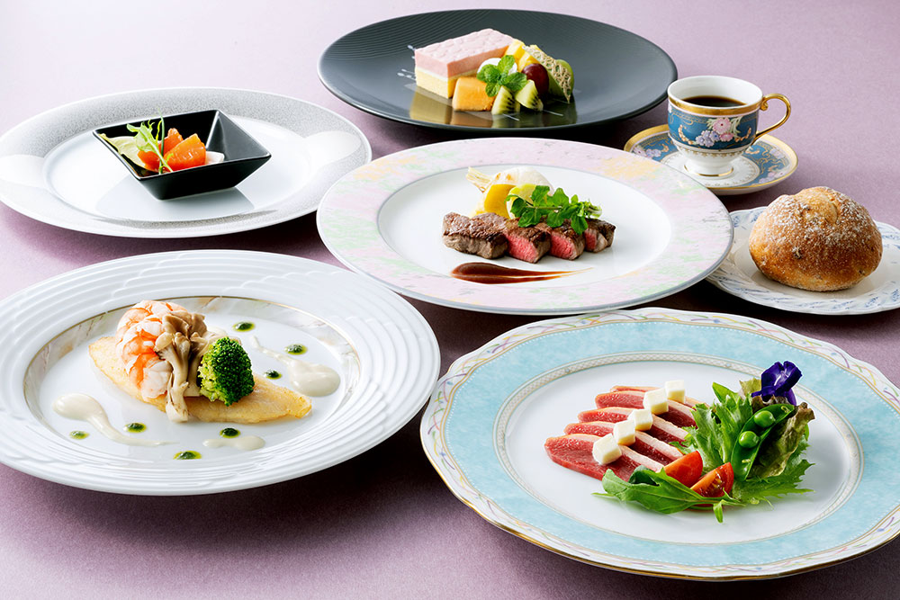 「白虎」で行く！海が見えるカジュアルレストラン オーベルジュ天橋立 洋食ランチと海の城下町・宮津 サムネイル画像